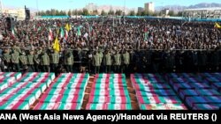 Церемонія поховання загиблих внаслідок вибухів у Кермані, 5 січня 2024 року