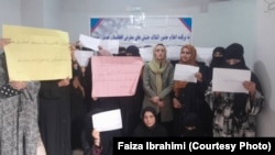 تعدادی از زنان معترض