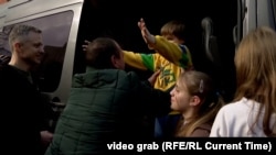 Повернення дітей з окупованого Криму, куди військові РФ вивезли їх під виглядом «евакуації», Київ, 2024 рік