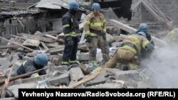 Репортаж із міст, які 29 грудня постраждали від російської «наймасованішої атаки з повітря» (фотосвідчення)