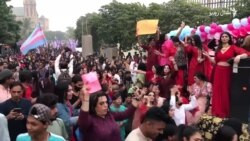 نرښځیانو په کراچۍ کې د خپلو حقونو لپاره کلنی "مورت مارچ" وکړ