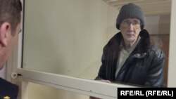 Vladimir Rumjancev pošto mu je izrečena trogodišnja zatvorska kazna zbog prenošenja vesti nezavisnih medija o ruskoj invaziji na Ukrajinu.