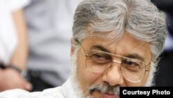 Isa Saharkhiz has been in prison in Iran since last year's postelection crackdown.