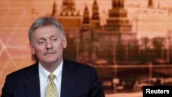 Речник президента Росії Дмитро Пєсков заявив, що розмова Сі Цзіньпіна і Володимира Зеленського є «суверенною справою Китаю й України»