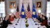 Sastanak američkog državnog sekretara Antonija Blinkena (levo) i kosovske predsednice i premijera Vjose Osmani i Aljbina Kurtija (desno) u Vašingtonu 26. jula 2022.