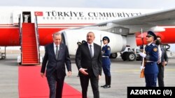 Түркиянын президенти Режеп Тайып Эрдоган жана Азербайжандын лидери Илхам Алиев. 20-октябрь, 2022-жыл.