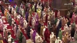 په انډونیشیا کې زیاتره ښځې په جوماتونو کې تراوېح کوي