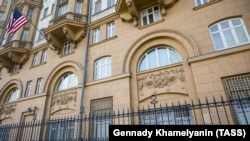 Посольство США до 16 липня відновлює надання консульських послуг для громадян Сполучених Штатів у звичайному режимі 