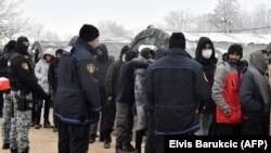 U BiH je prema podacima IOM-a oko 8.000 migranata, od čega je njih 1.500 van bilo kakvog zvaničnog smještaja.  