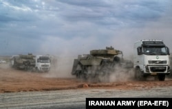 انتقال تجهیزات برای رزمایش فاتحان خیبر در شمال غرب ایران