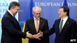 Президент Янукович Евробиримдиктин лидерлери менен. Брюссель, 25-февраль, 2013-жыл. 