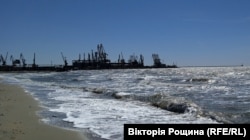 Азовське узбережжя, окупований Бердянський морской порт, 2022 рік
