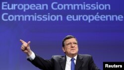 Barroso, anunțând pachetul pentru Ucraina astăzi la Bruxelles.