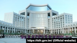 Türkmenistanyň paýtagty Aşgabat 