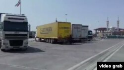 Täjigistanyň ýük ulaglary türkmen-eýran serhedinde 