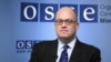 Moore za RSE: Političare BiH treba da je stid