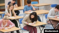Generic -- Students on exam