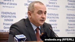 Матіос заявив, що буде, «напевно, найбільш крайній із тих, що можуть взяти валізу і піти, залишивши державність на поталу сьогоденню або на поталу ворогам» 