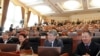 Kyrgyz Protesters Force Way Into Court
