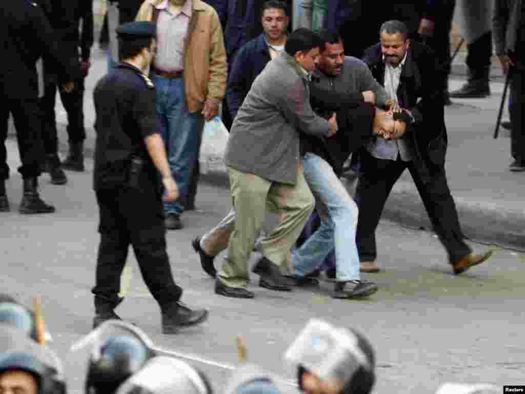 Kairo, 26.01.2011. Foto: Reuters / Asmaa Waguih