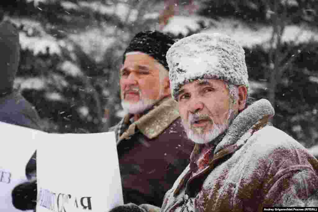 Қытайда мұсылмандарды қайта тәрбиелеу лагерьлері бар екені шамамен бір жыл бұрын белгілі болды. Белсенділер "түрме" деп атайтын осындай мекемелерде миллионнан астам адам отырып шыққан.