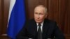 Водночас Володимир Путін стверджує, що «командний та оперативний склад не постраждав»