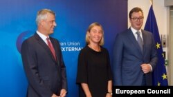 Hašim Tači, Federika Mogerini i Aleksandar Vučić, Brisel, 2017.