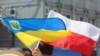 Що чекає на українських біженців у Польщі: аналіз заяв кандидатів у президенти
