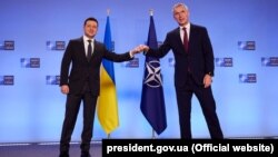Predsjednik Ukrajine Volodimir Zelenski i generalni sekretar NATO-a Jens Stoltenberg u Briselu, decembar 2021.