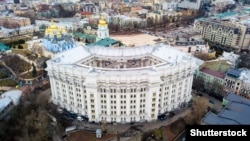 «Спільними зусиллями України і міжнародних партнерів конституційний порядок в Криму буде відновлено», – додали в МЗС України