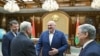 Юрыст Трампа расказаў, як вёў перамовы з Лукашэнкам, вынікам якіх стала вызваленьне палітвязьняў