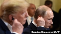 U.S. President Donald Trump (left) and Russian President Vladimir Putin in Helsinki on July 16