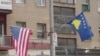Zastave SAD i Kosova u Prištini 