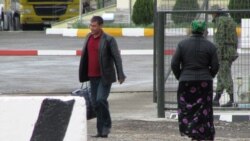 Türkmen-özbek serehedindäki barlaglar geçişi uzaga çekýär 