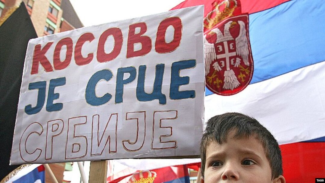 Sa protesta zbog proglašenja nezavisnosti Kosova, februar 2008.